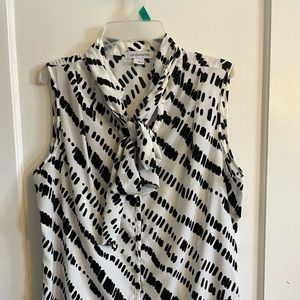 Liz Claiborne sleeveless blouse